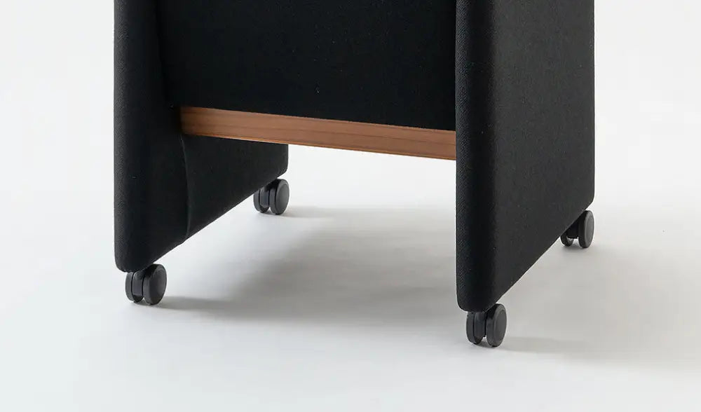 Contract Collection Armchair - Cedro Japonés Comprimido - Furniture