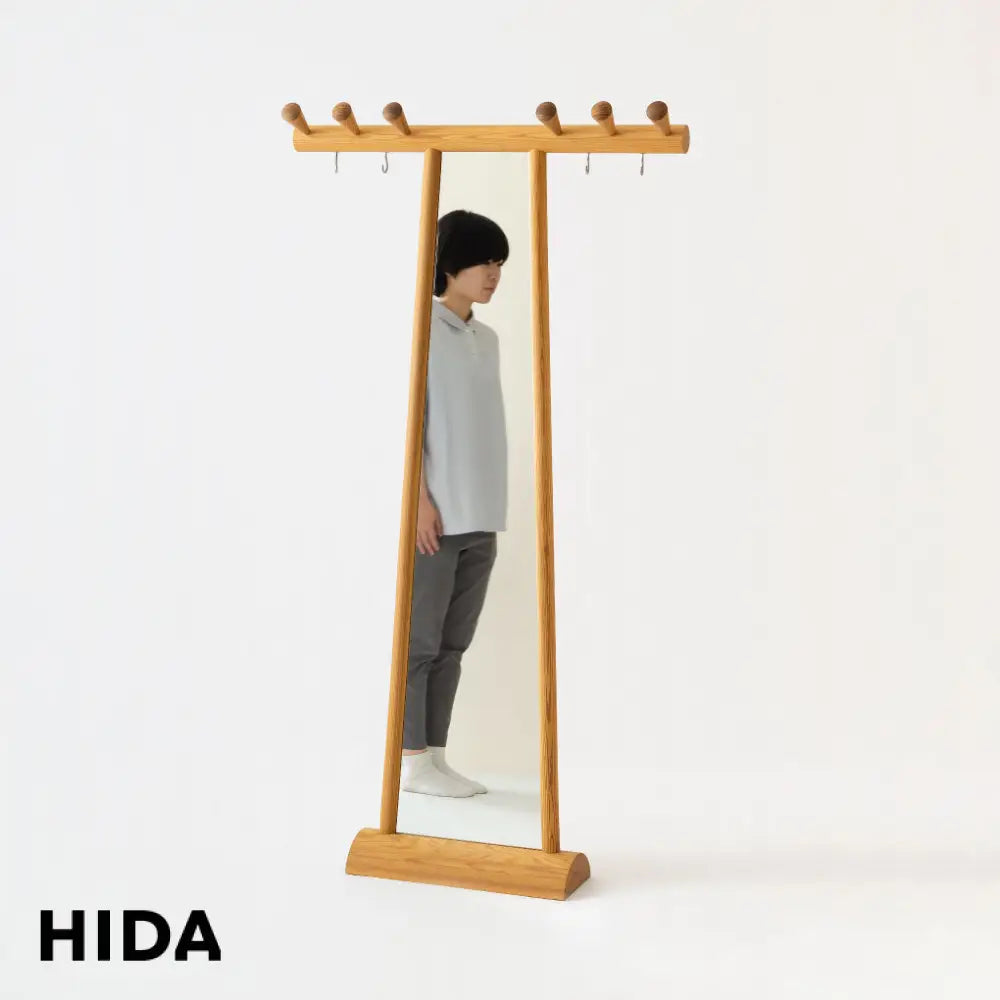 Hida Vertana Mirror by Enzo Mari - Cedro Japonés Comprimido - Decor