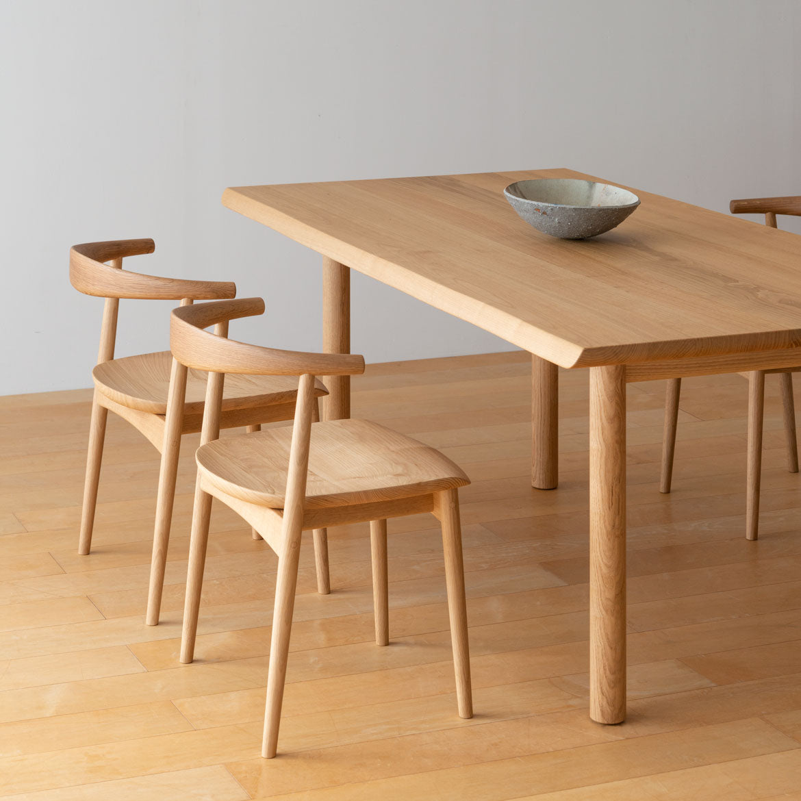 Kurinoki Semi Armchair (wooden seat)