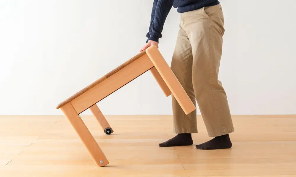 Kids Furniture Stackable Table (5 años) - Cedro Japonés / Haya - Furniture