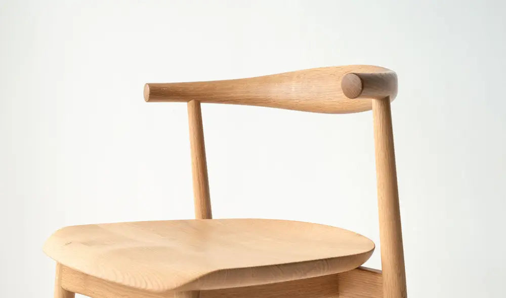 Kurinoki Semi Armchair (wooden seat) - Silla