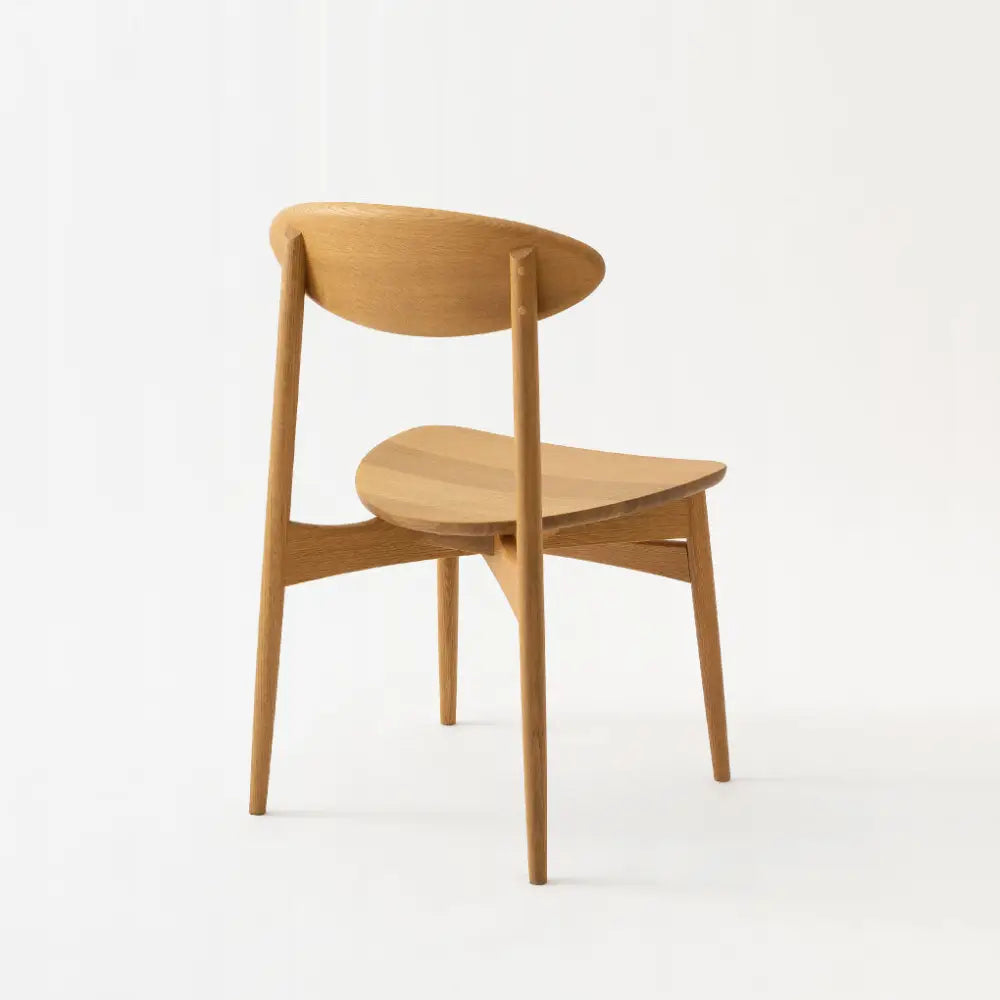 Standard Collection Chair (wooden seat) - Silla