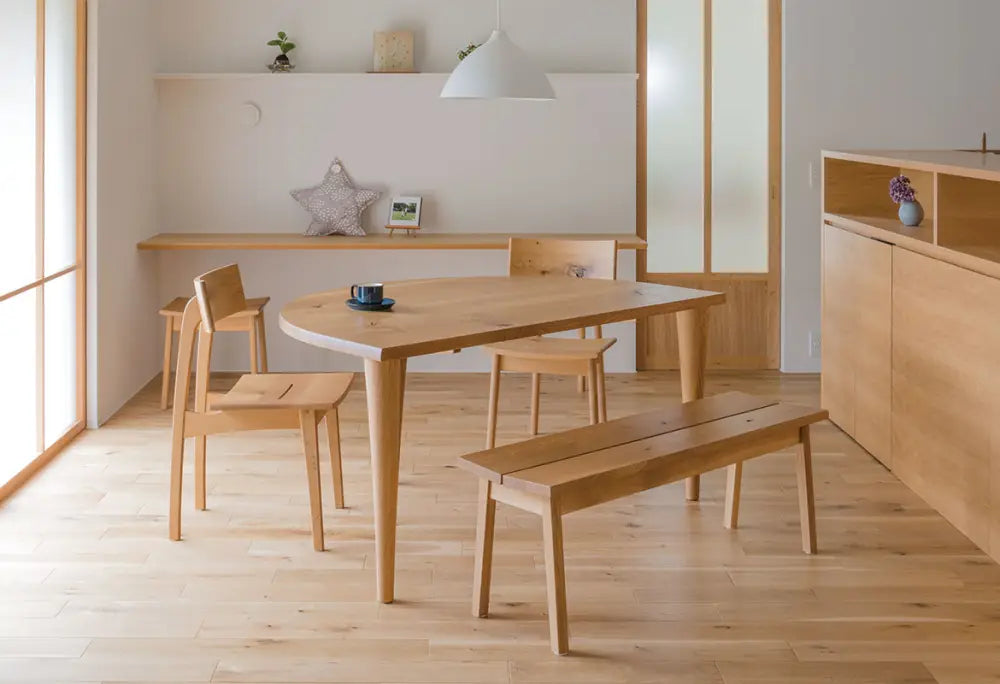 Words from Forest Mesa Semicircular Alta | HIDA - Castaño Japonés - Furniture